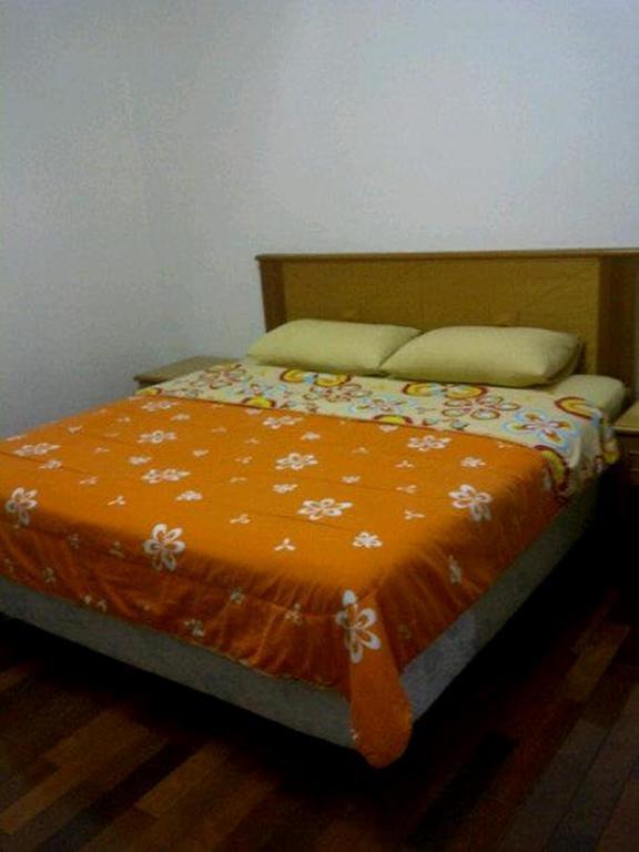 Marina Aparthotel 2*