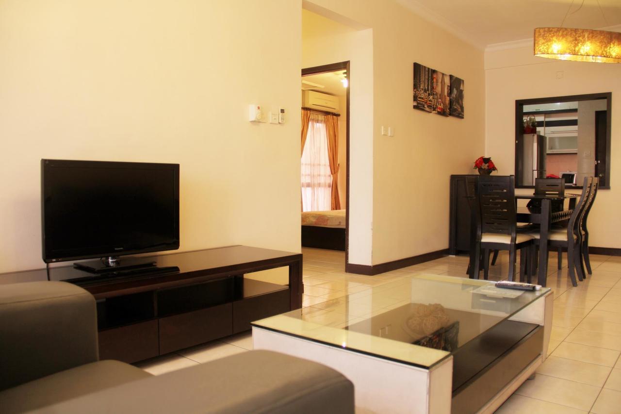Marina Aparthotel 2*